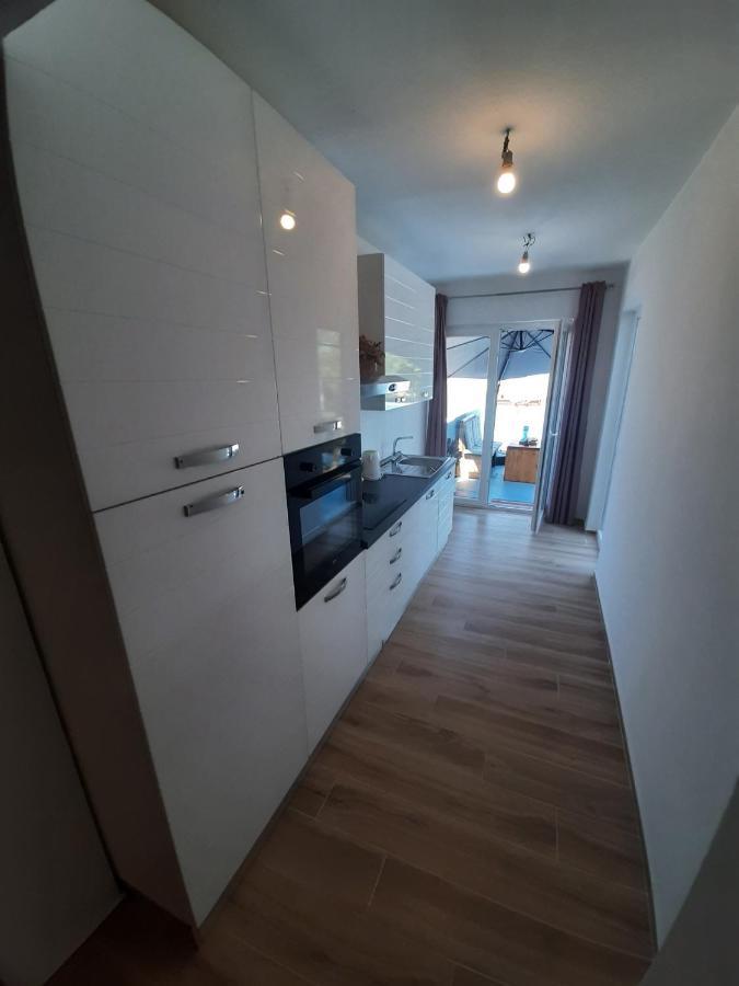 Apartments Borna Drage Exterior photo