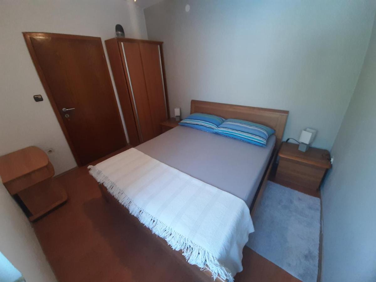 Apartments Borna Drage Exterior photo